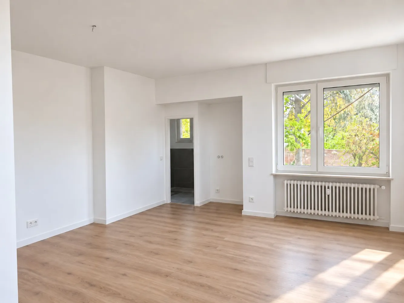 2 room apartment with 30 m² in Bonn – Photo 1