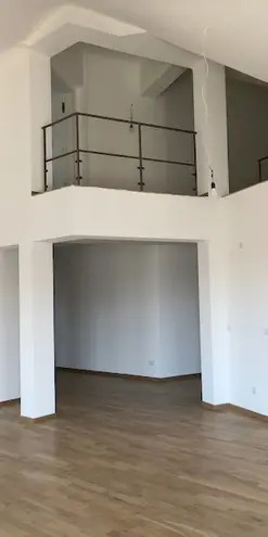 4 Zimmer Wohnung mit 162 m² in München – Bild 3