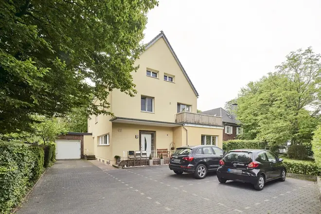 2 Zimmer Wohnung mit 72 m² in Köln – Bild 1