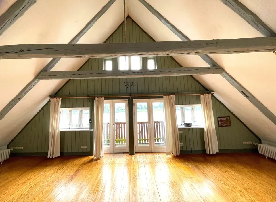 8 Zimmer Wohnung mit 200 m² in Lüneburg – Bild 2