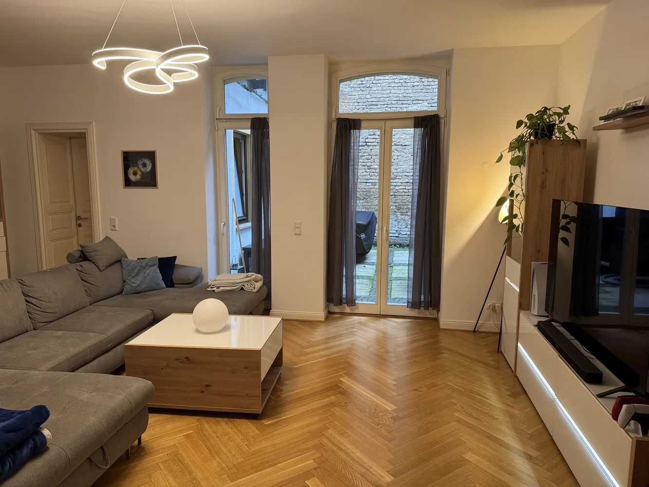 2 room apartment with 100 m² in Wiesbaden – Photo 7