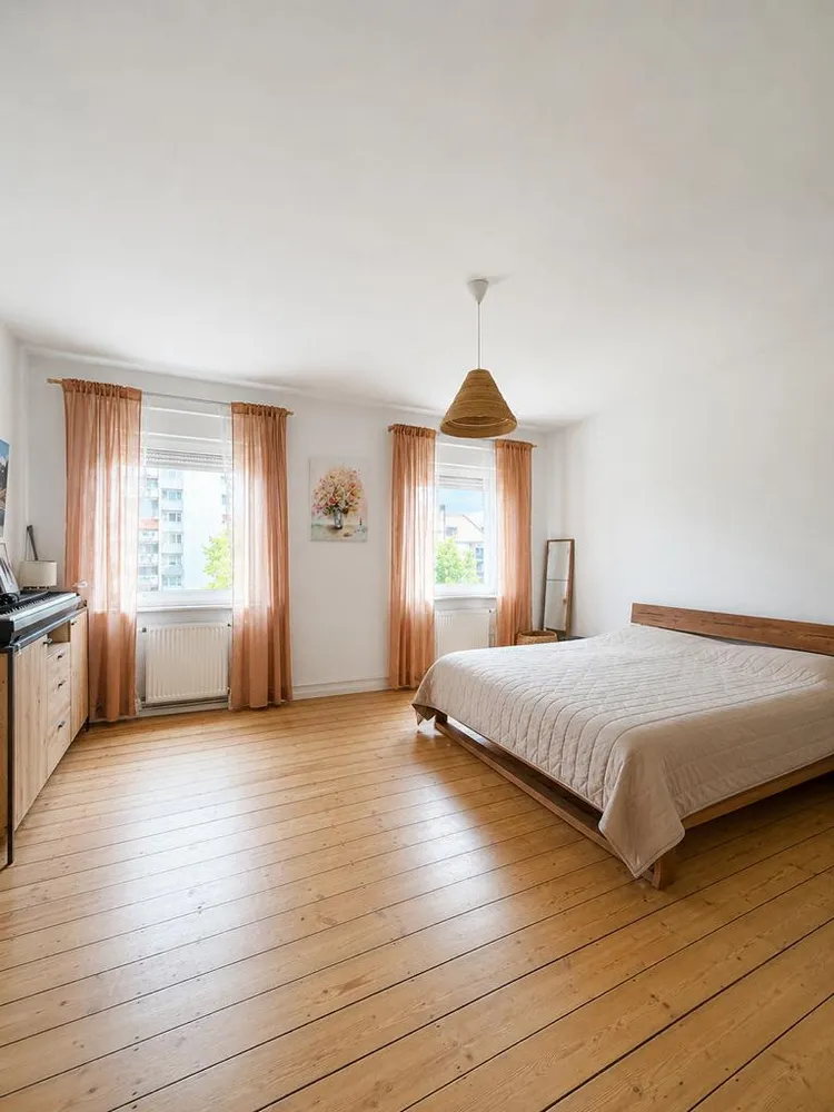 4 Zimmer Wohnung mit 120 m² in Karlsruhe – Bild 3