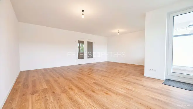 2 Zimmer Wohnung mit 79 m² in Hamburg – Bild 2