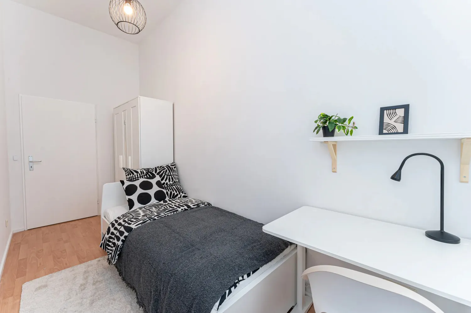 Shared room with 8 m² in Berlin – Photo 1