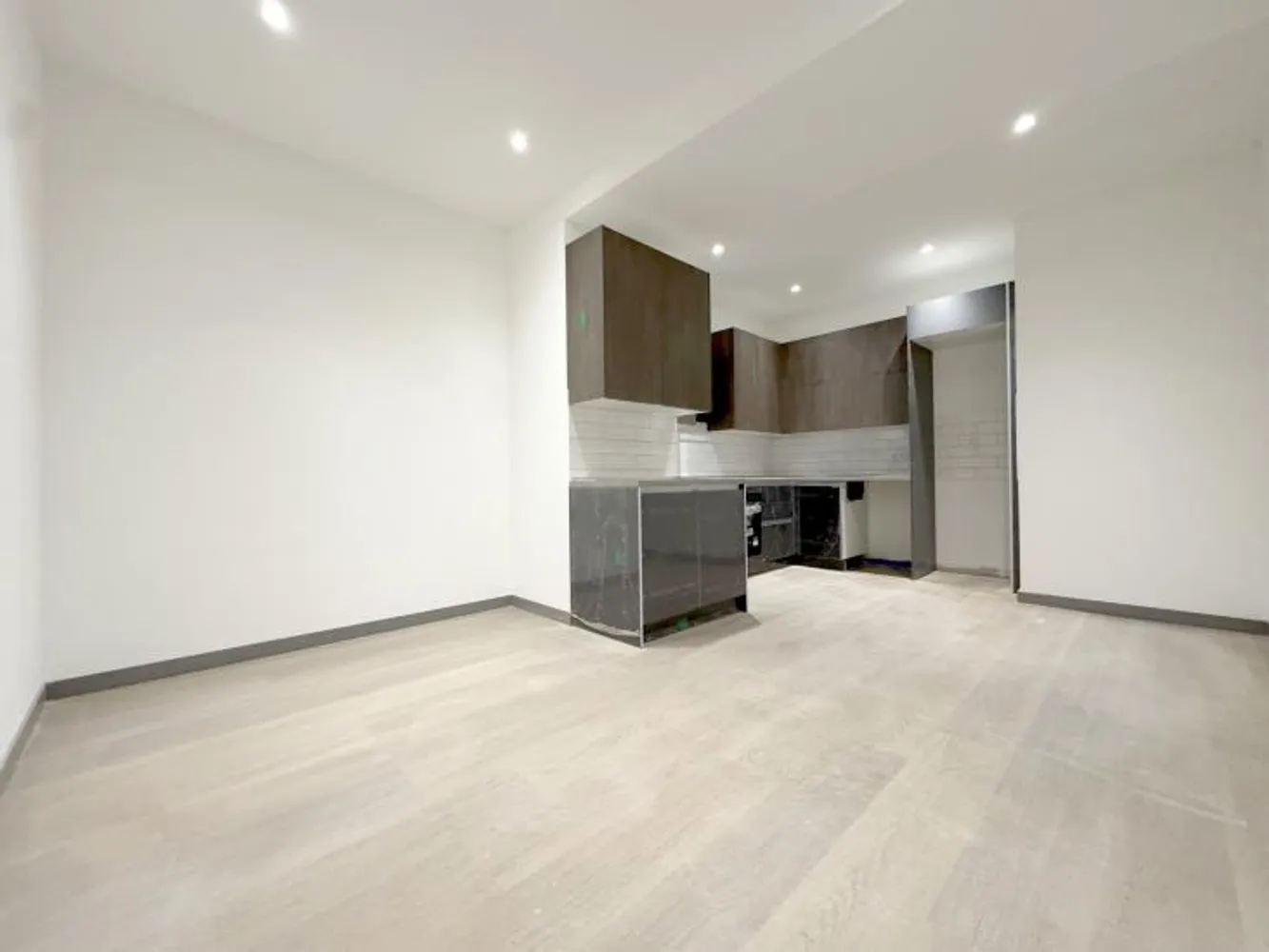 2 Zimmer Wohnung mit 128 m² in Oberhausen – Bild 10