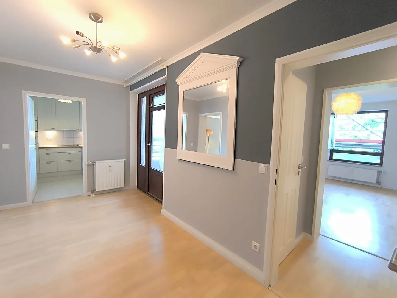 3 Zimmer Wohnung mit 92 m² in Hamburg – Bild 2