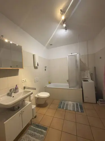 2 Zimmer Wohnung mit 73 m² in Bonn – Bild 4