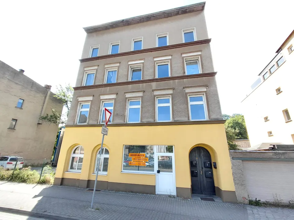 2 Zimmer Wohnung mit 74 m² in Zeitz – Bild 4