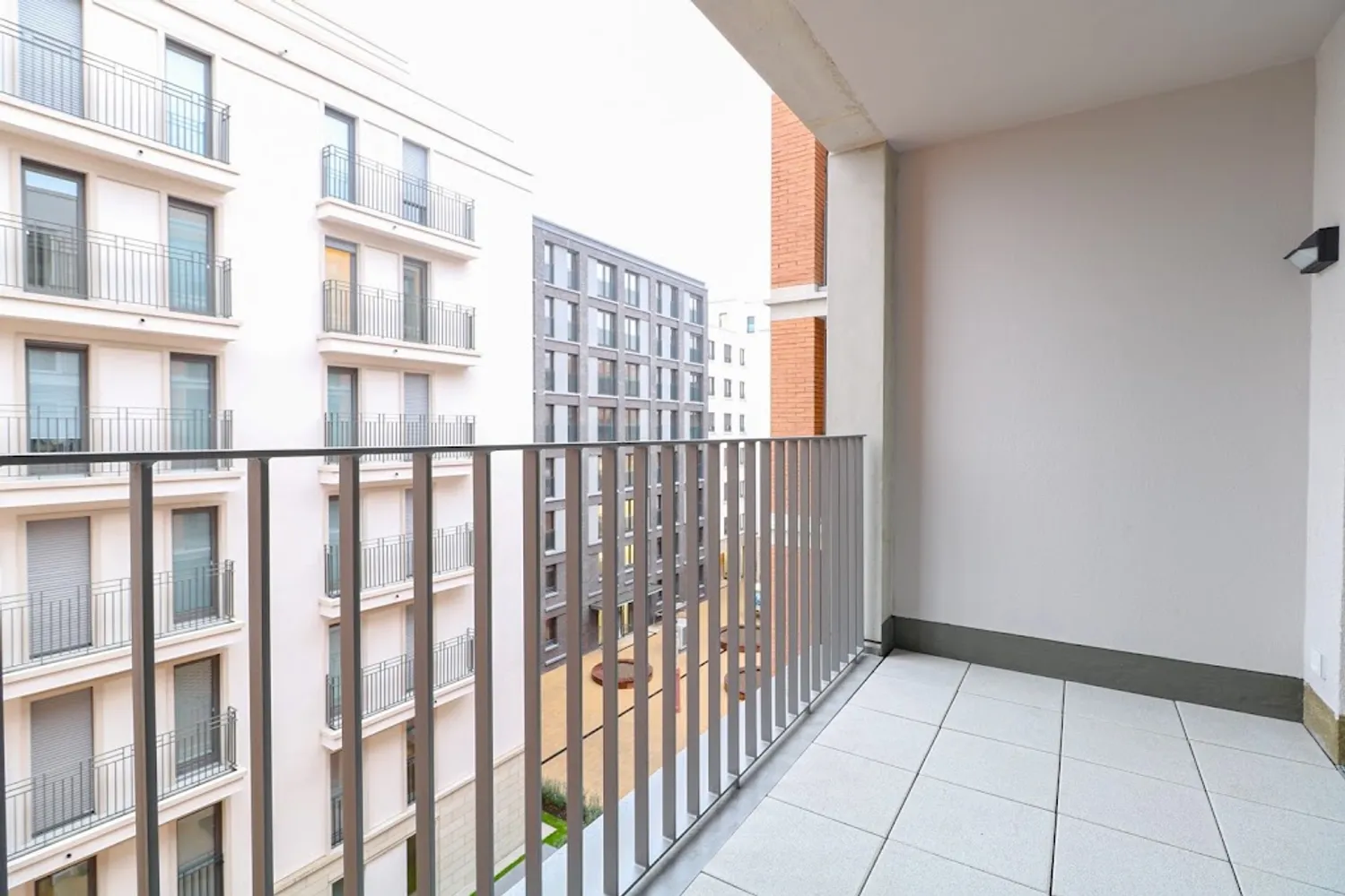 3 room apartment with 82 m² in Frankfurt am Main – Photo 1