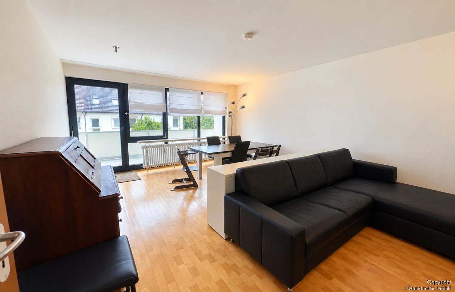 3 Zimmer Wohnung mit 102 m² in München – Bild 2