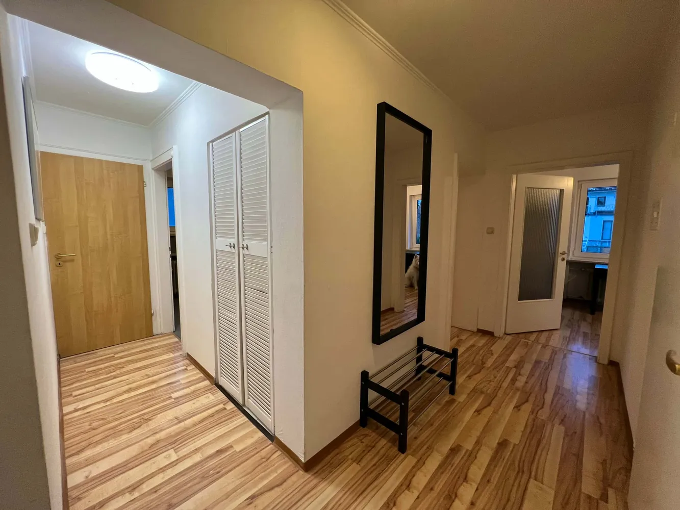 Shared room with 13 m² in Munich – Photo 4