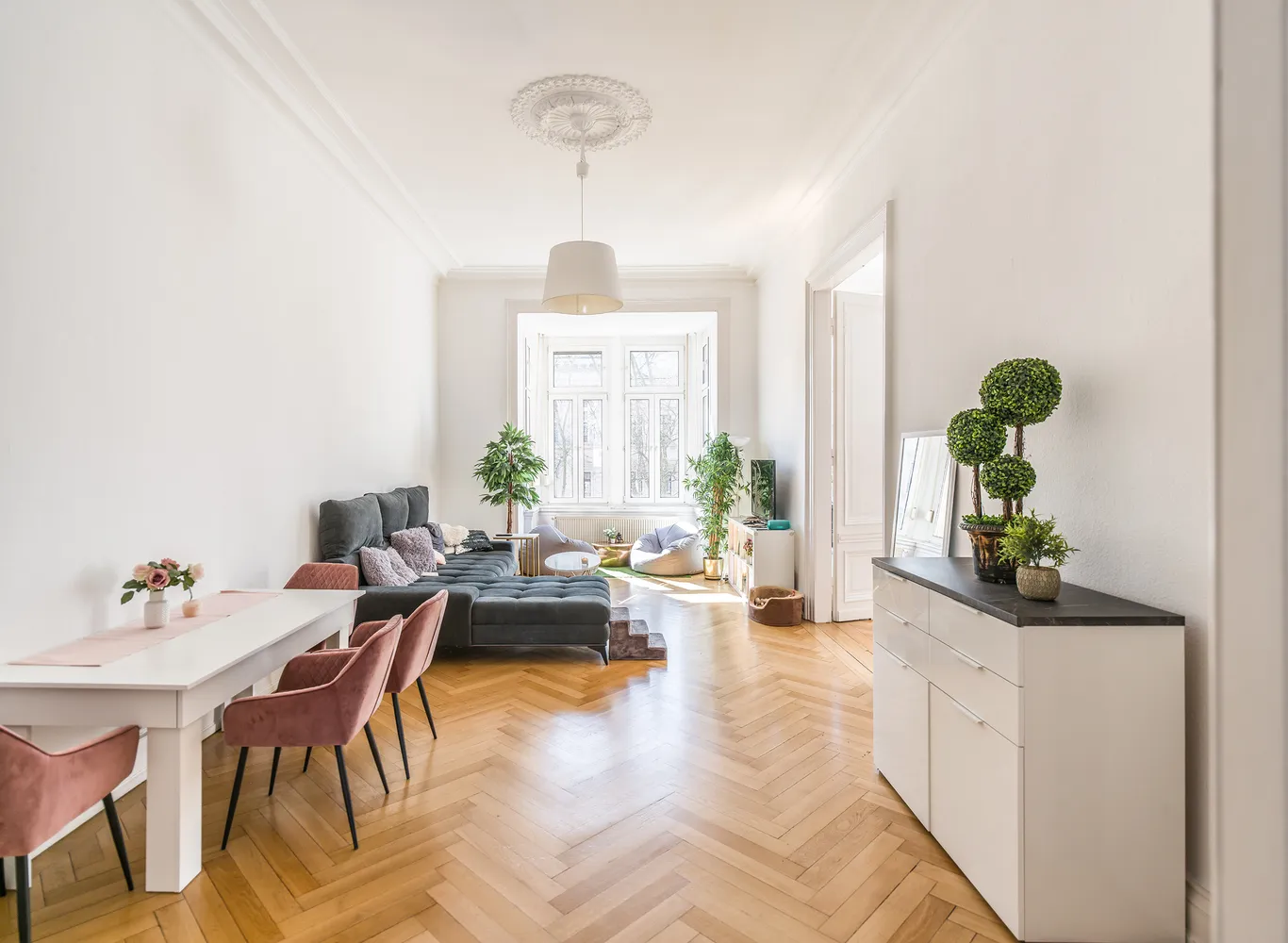 2 room apartment with 103 m² in Wiesbaden – Photo 2
