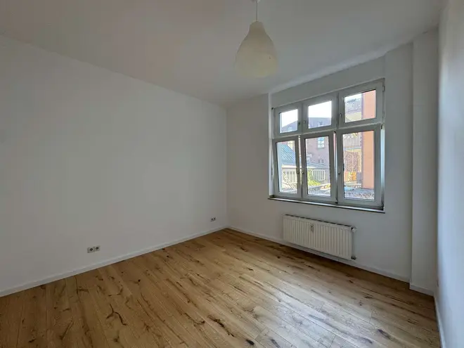2 Zimmer Wohnung mit 70 m² in Düsseldorf – Bild 2