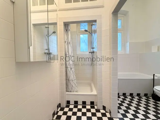 7 Zimmer Wohnung mit 262 m² in Berlin – Bild 11