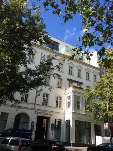 5 Zimmer Wohnung mit 178 m² in Berlin – Bild 2