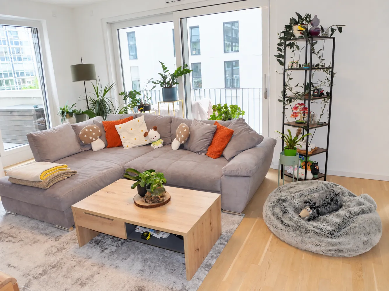 2 room apartment with 70 m² in Frankfurt am Main – Photo 2