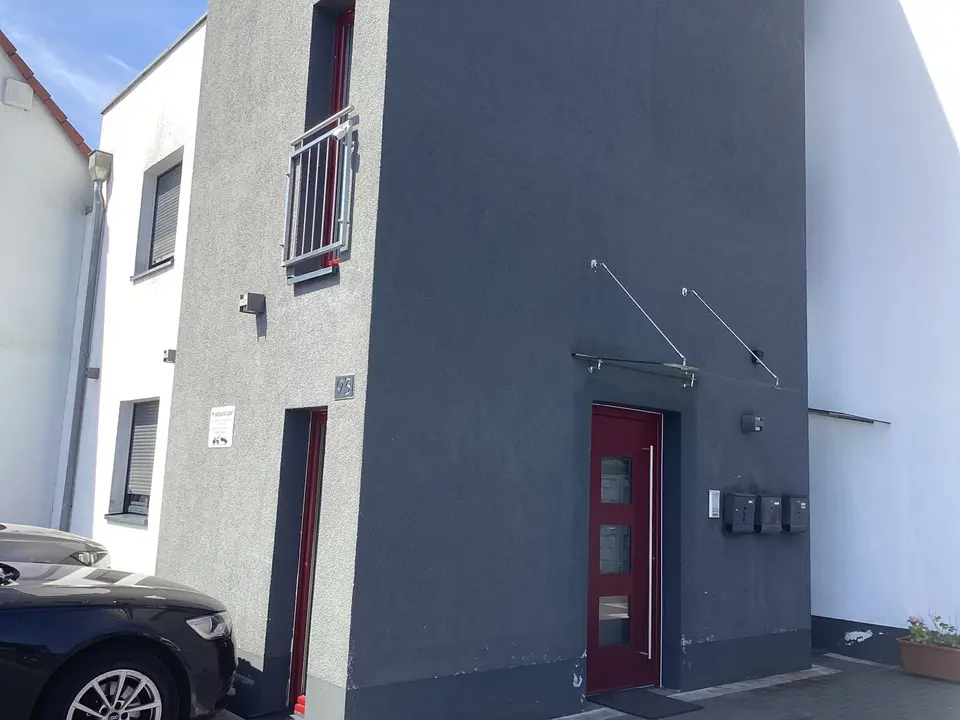3 Zimmer Wohnung mit 115 m² in Grevenbroich – Bild 1