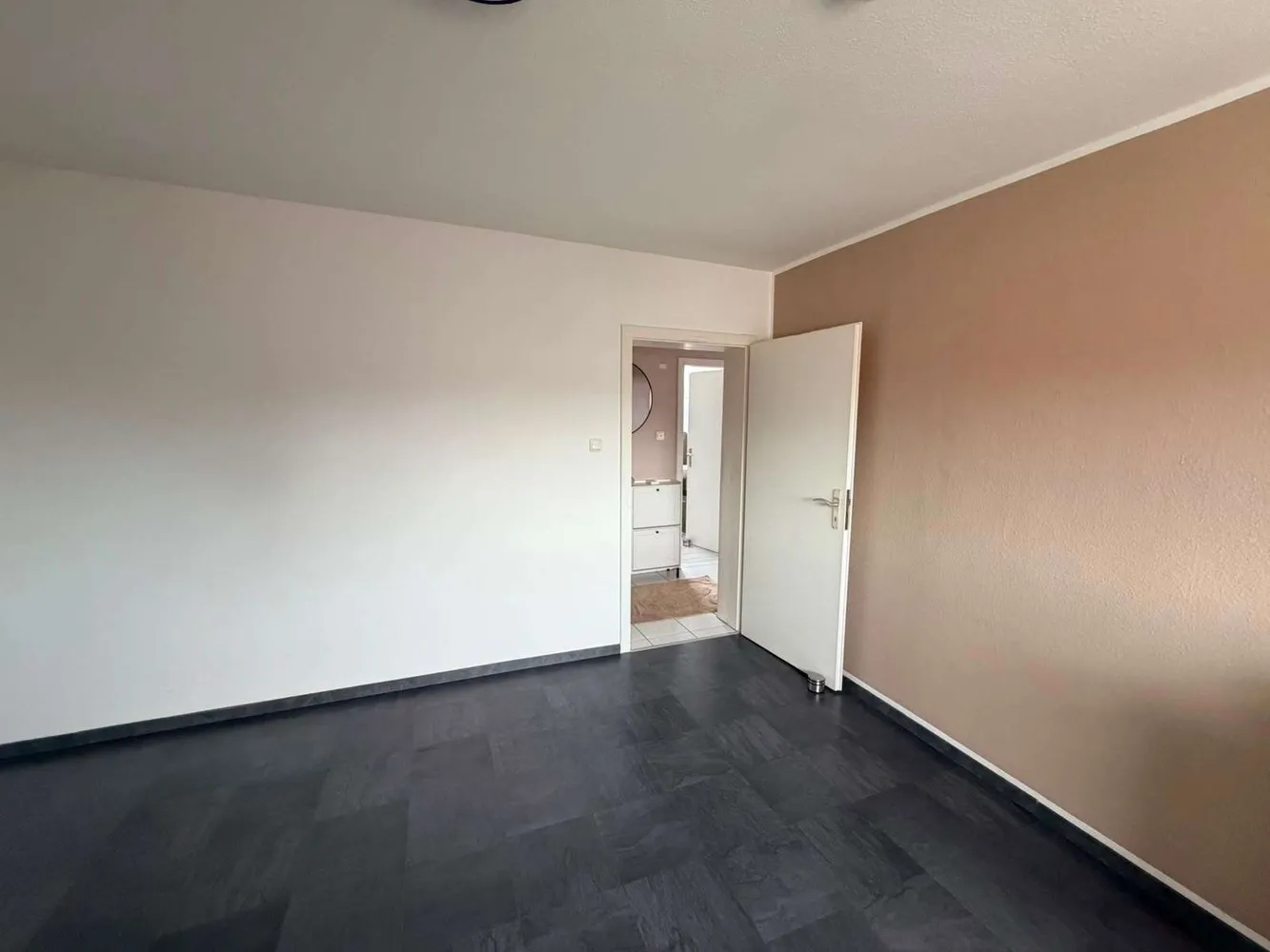 2 Zimmer Wohnung mit 62 m² in Moers – Bild 4