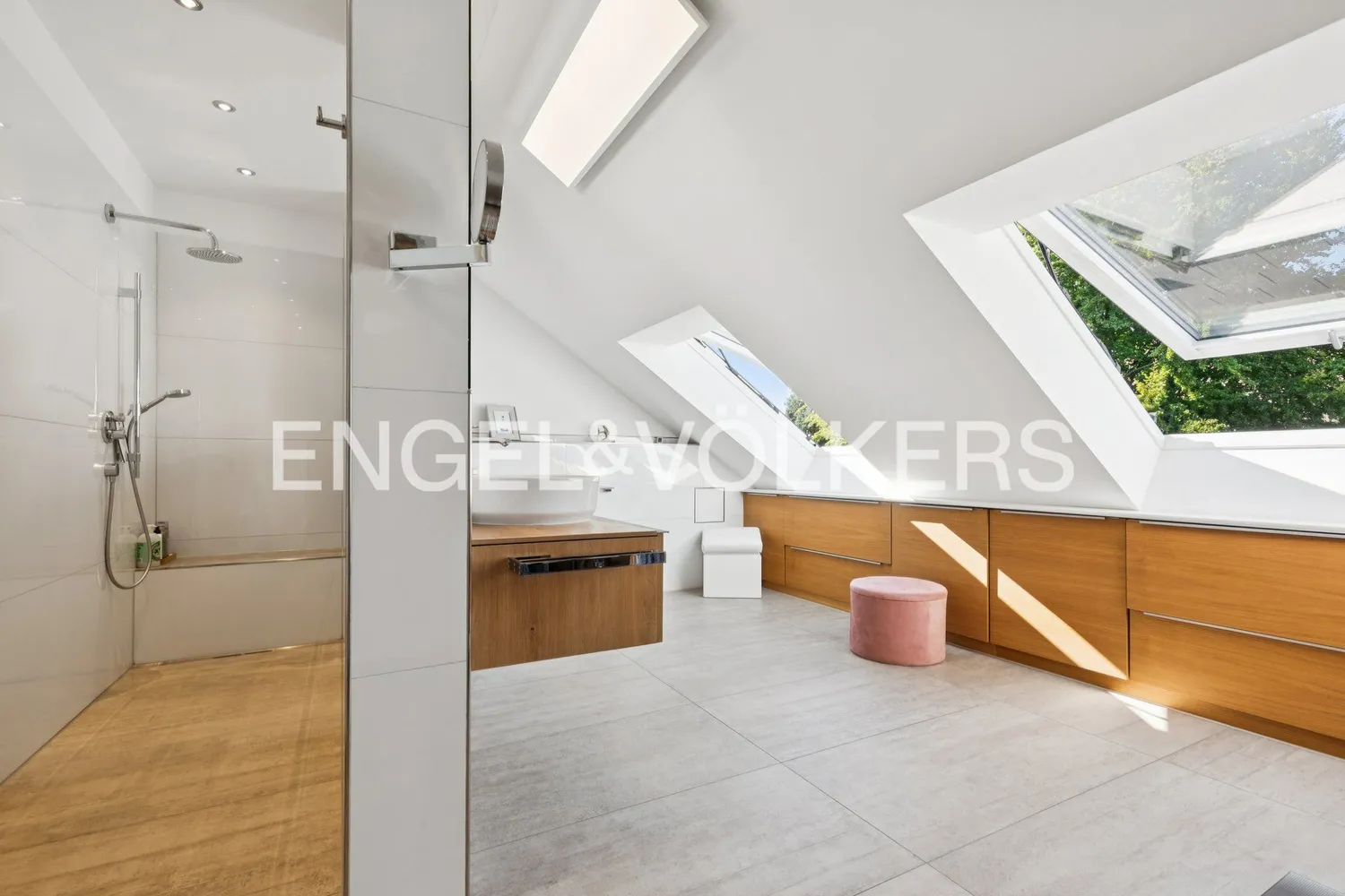4 Zimmer Wohnung mit 233 m² in Pulheim – Bild 12