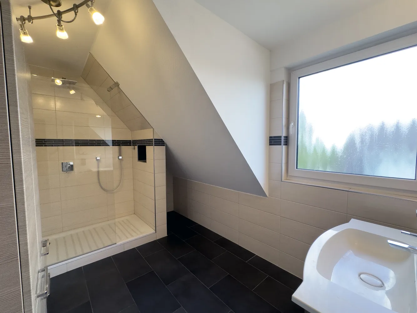 3 Zimmer Wohnung mit 107 m² in Hürth – Bild 6