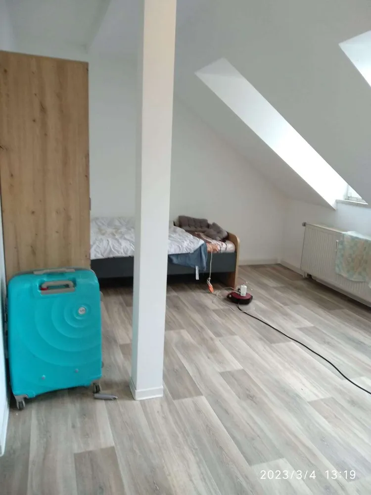 2 Zimmer Wohnung mit 75 m² in Hof – Bild 2