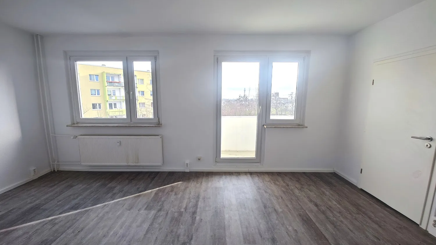 6 Zimmer Wohnung mit 111 m² in Halle (Saale) – Bild 1