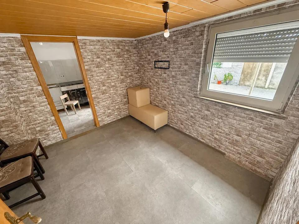 6 room house with 220 m² in Dormagen – Photo 1