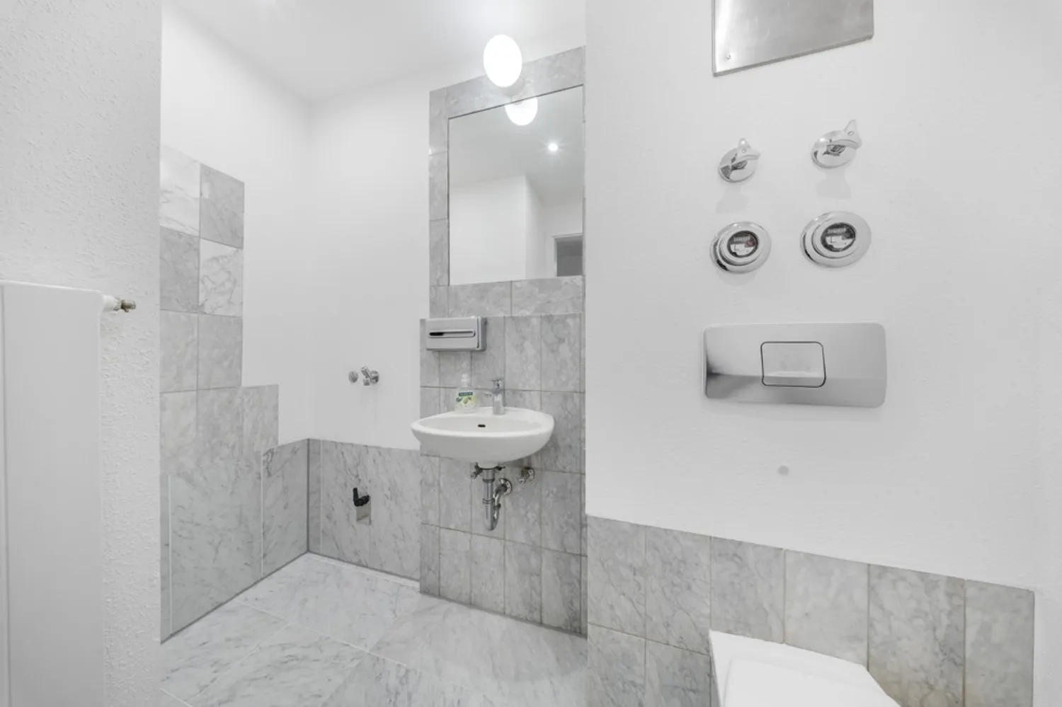 2 Zimmer Wohnung mit 75 m² in Düsseldorf – Bild 7
