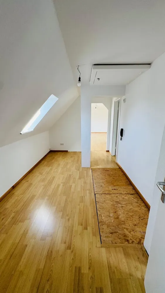 4 Zimmer Wohnung mit 106 m² in Düsseldorf – Bild 4