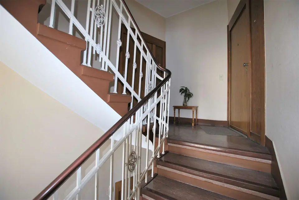 2 Zimmer Wohnung mit 90 m² in Saarbrücken – Bild 3