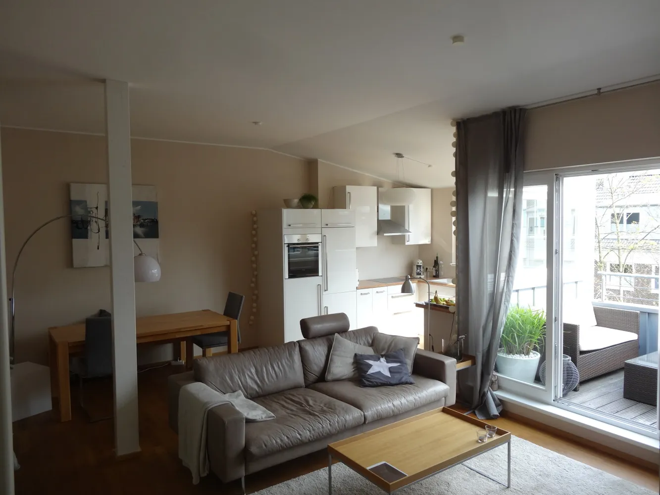 3 room apartment with 82 m² in Düsseldorf – Photo 1