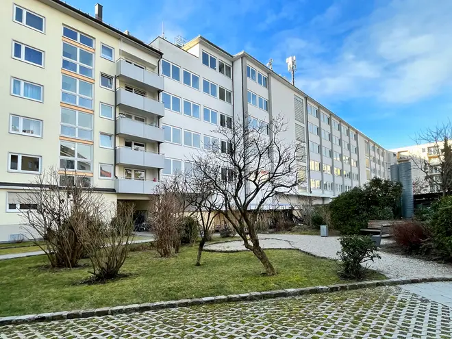 2 Zimmer Wohnung mit 67 m² in München – Bild 9
