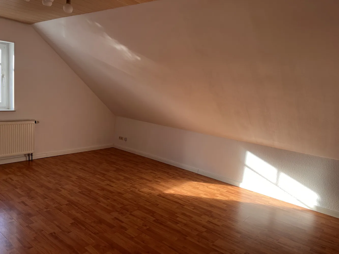 3 Zimmer Wohnung mit 70 m² in Emden – Bild 2