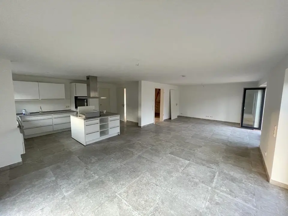 6 room house with 205 m² in Neumünster – Photo 9