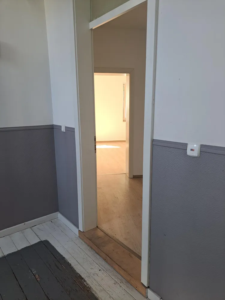 6 Zimmer Wohnung mit 130 m² in Krefeld – Bild 2