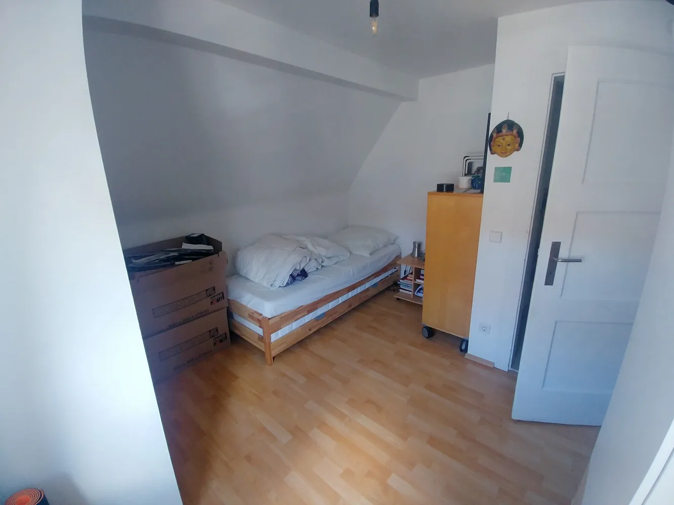 5 Zimmer Wohnung mit 100 m² in Karlsruhe – Bild 3