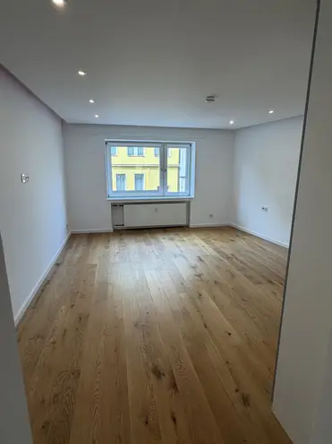 2 Zimmer Wohnung mit 65 m² in Düsseldorf – Bild 4