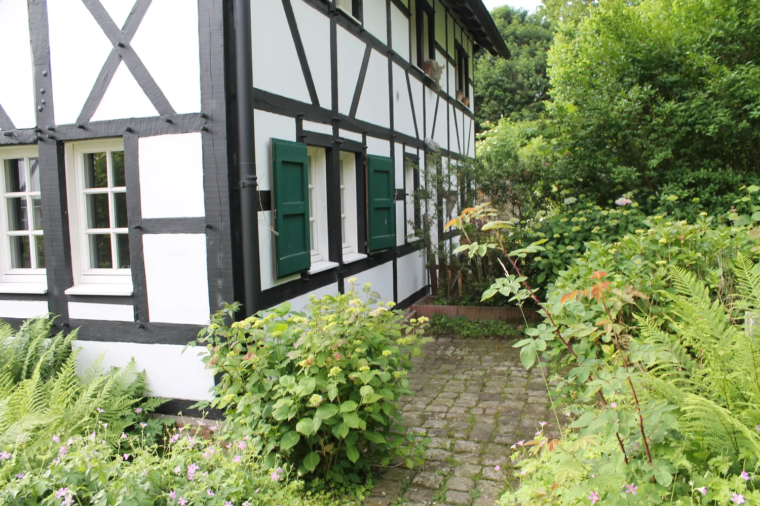 2 Zimmer Haus mit 65 m² in Solingen – Bild 9
