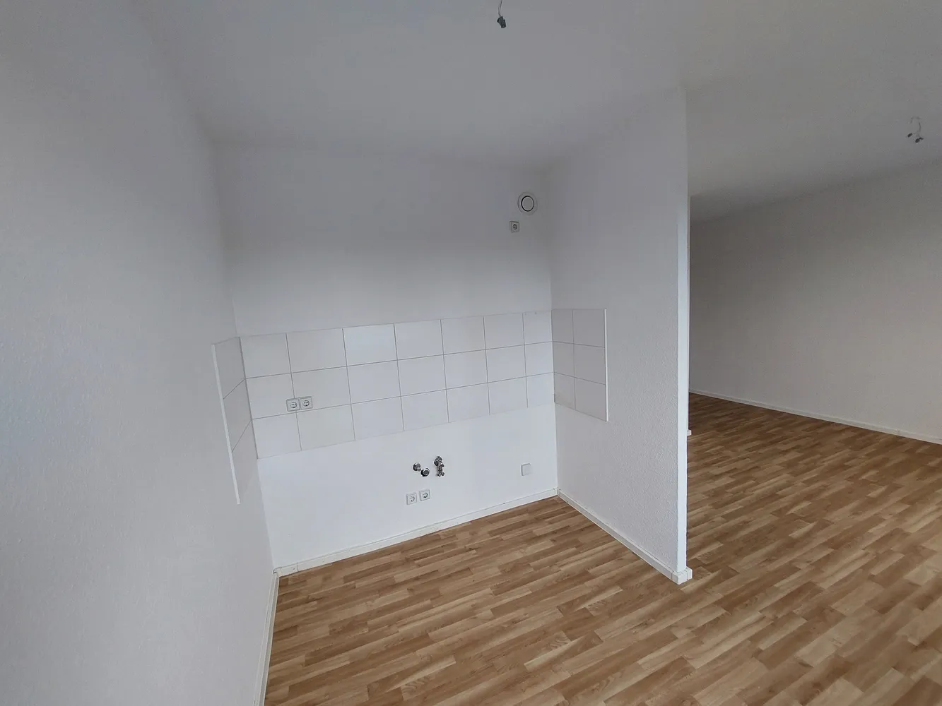 2 Zimmer Wohnung mit 60 m² in Halle (Saale) – Bild 3