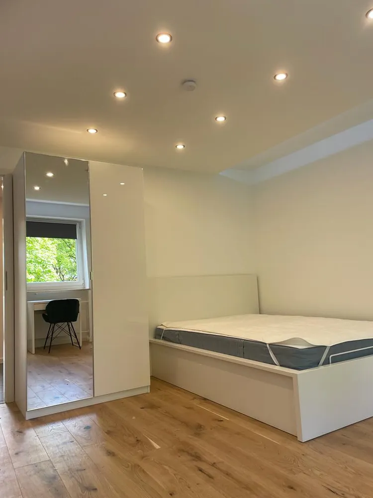 WG-Zimmer mit 15 m² in München – Bild 2