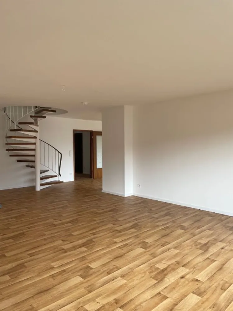 4 Zimmer Wohnung mit 138 m² in Nürnberg – Bild 1