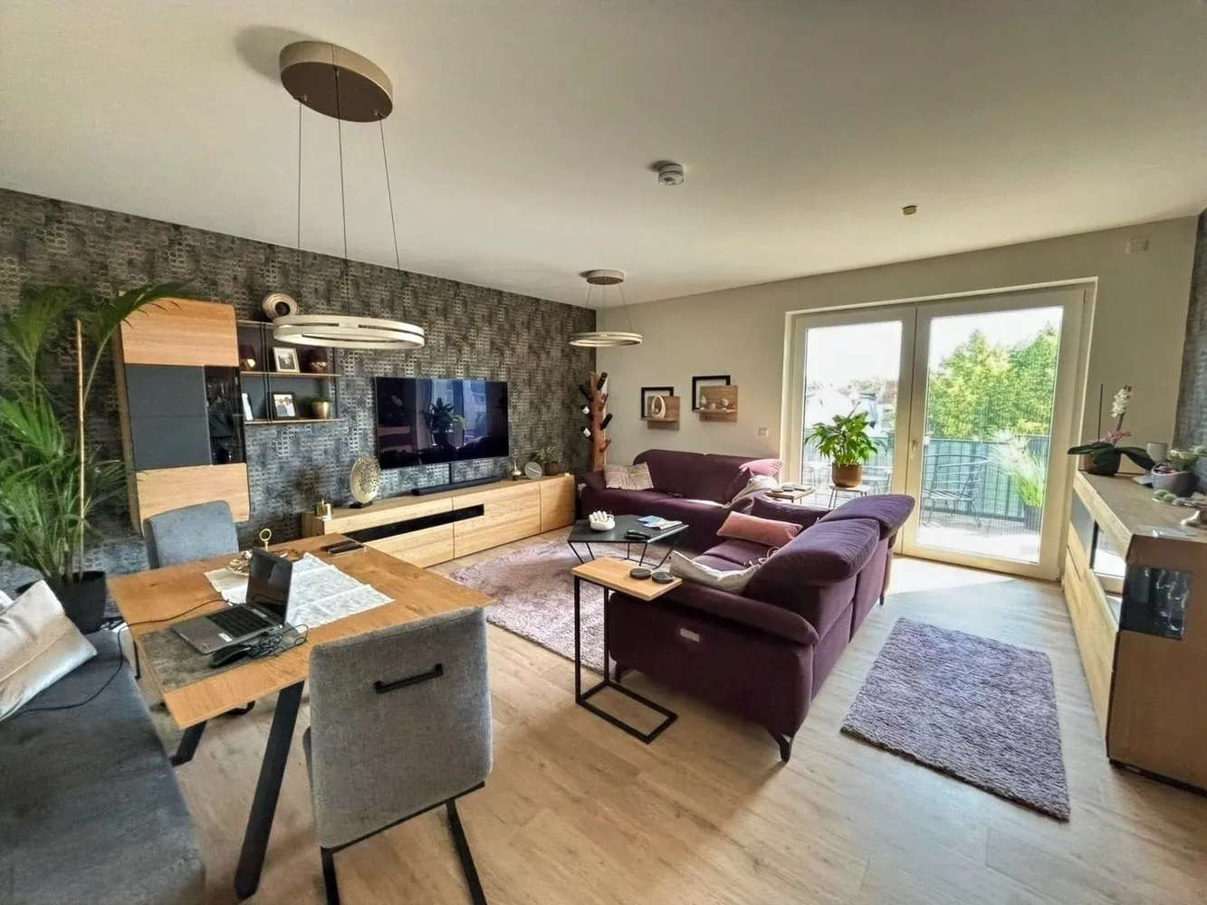 4 Zimmer Wohnung mit 105 m² in Magdeburg – Bild 2
