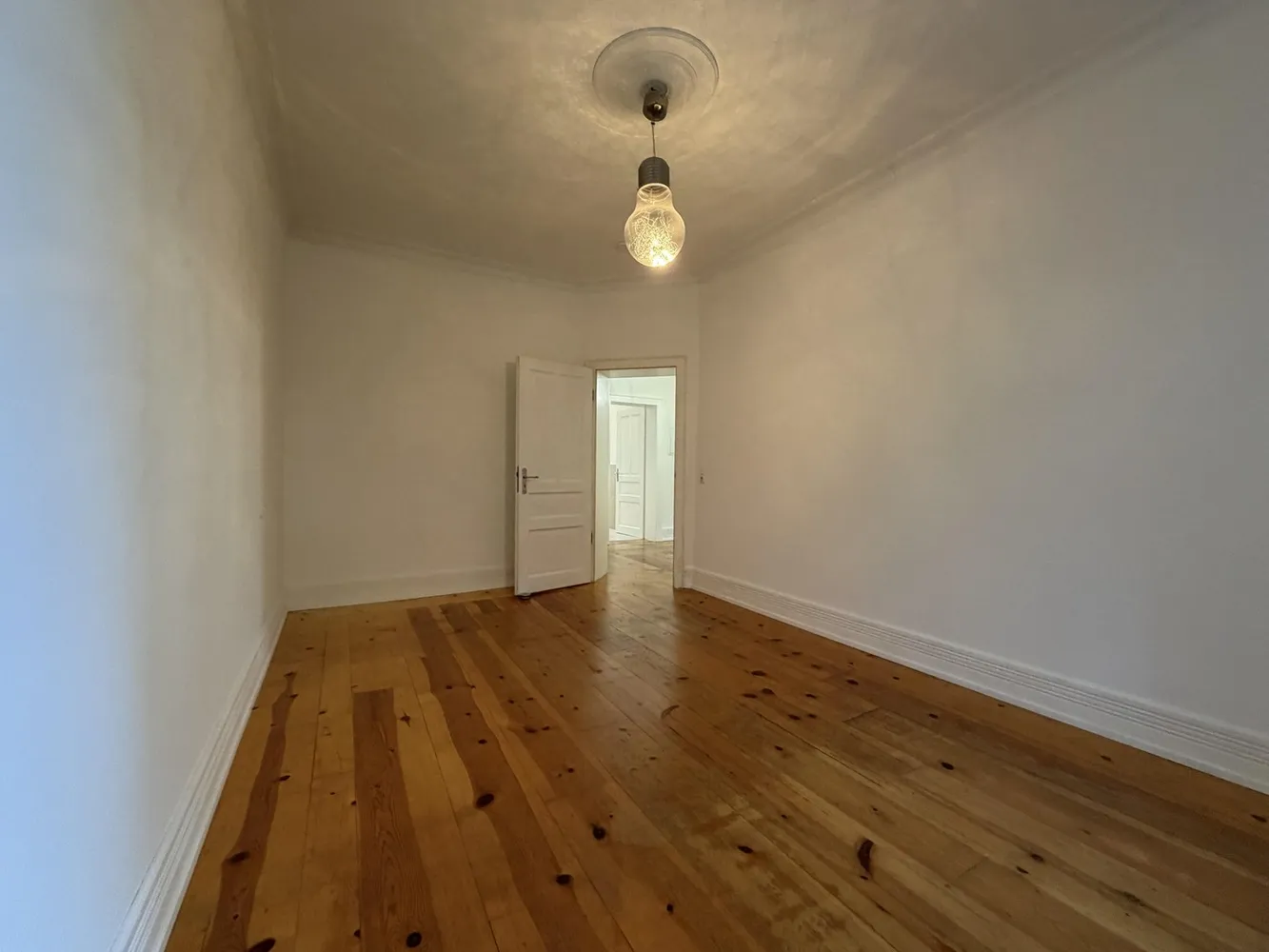 3 Zimmer Wohnung mit 101 m² in Frankfurt am Main – Bild 8