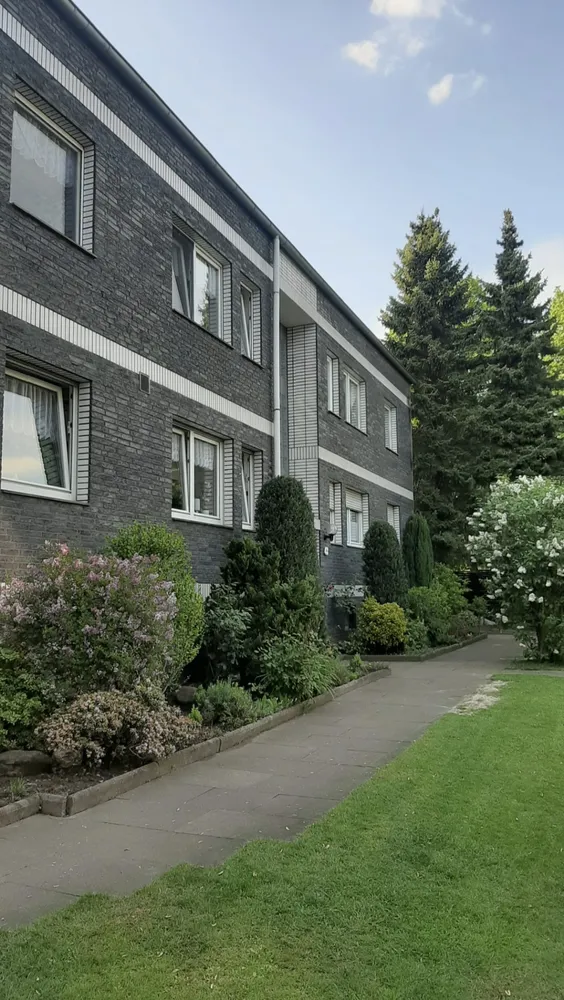 4 Zimmer Wohnung mit 96 m² in Duisburg – Bild 1