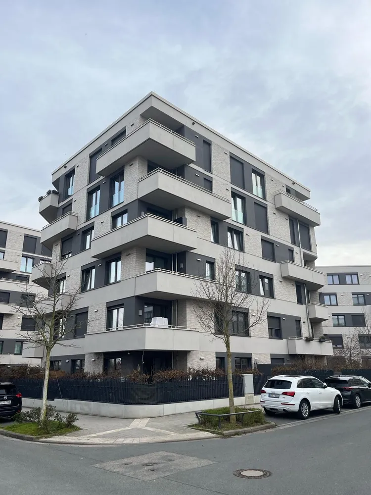 3 Zimmer Wohnung mit 82 m² in Frankfurt am Main – Bild 1