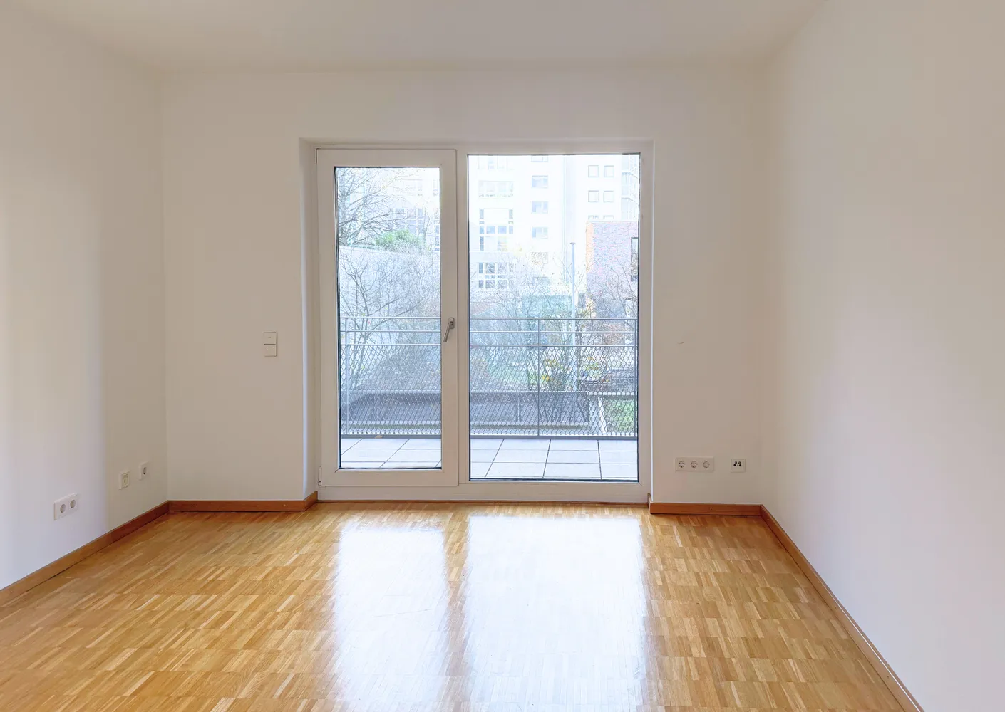 3 Zimmer Wohnung mit 101 m² in Frankfurt am Main – Bild 2