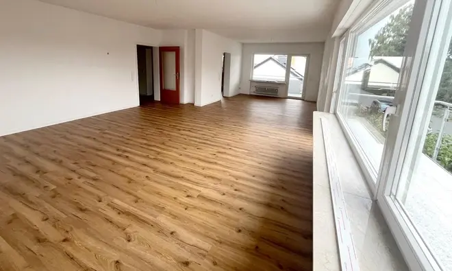 5 Zimmer Wohnung mit 135 m² in Frankfurt am Main – Bild 2