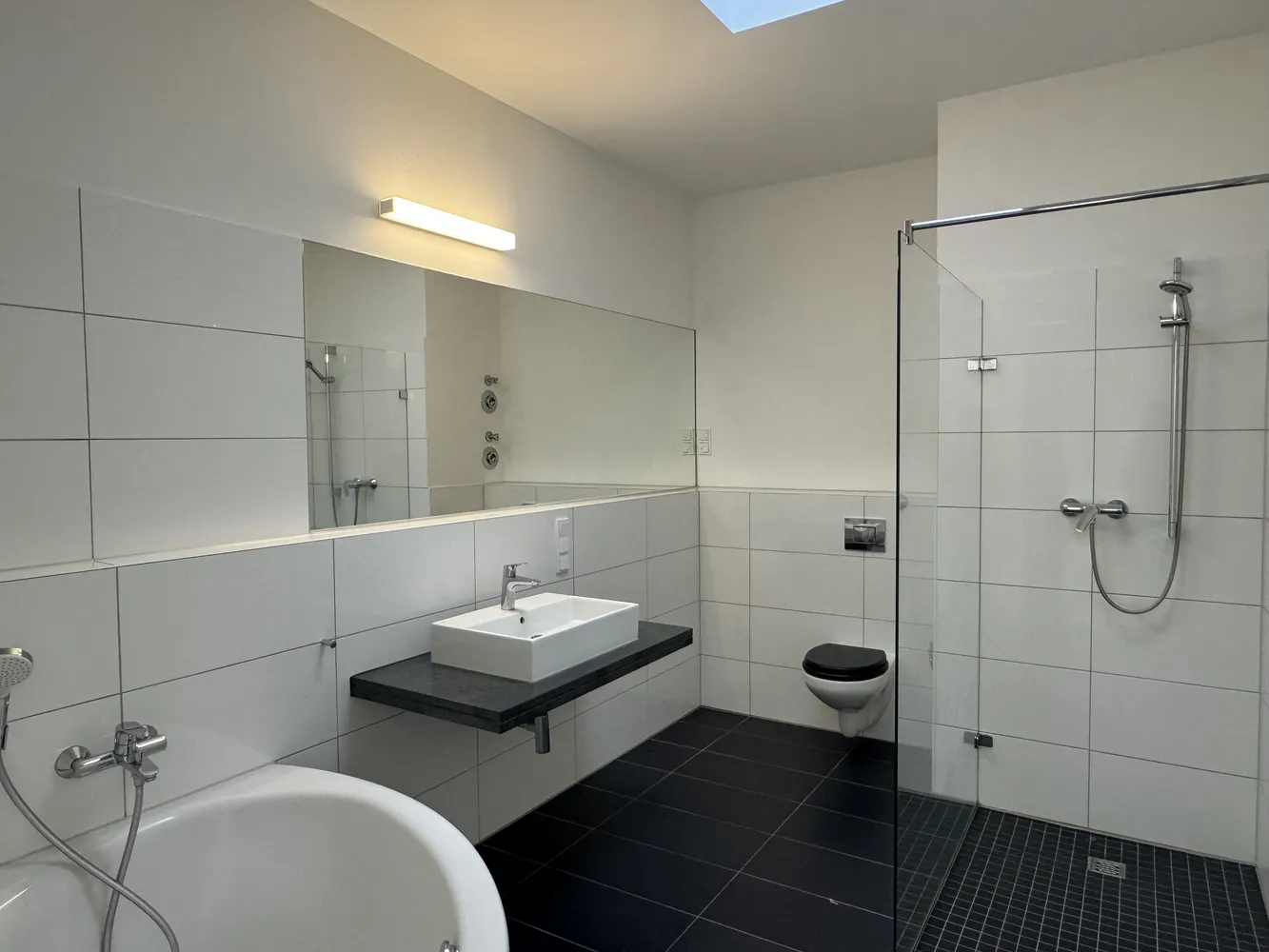 2 room apartment with 58 m² in Berlin – Photo 10