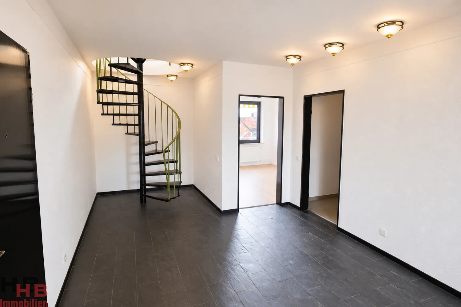 6 Zimmer Wohnung mit 147 m² in Bremen – Bild 2
