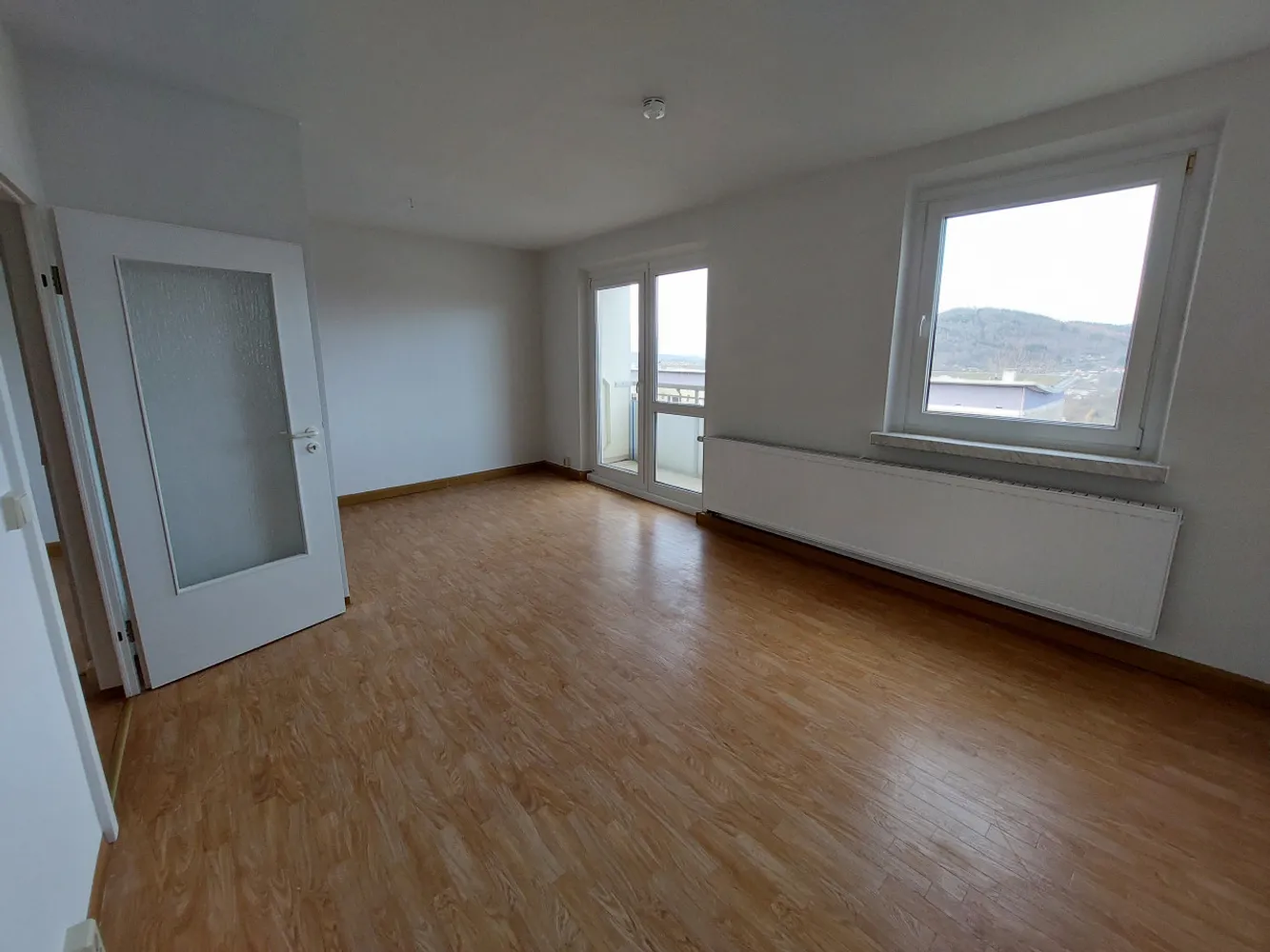 3 Zimmer Wohnung mit 54 m² in Suhl – Bild 2